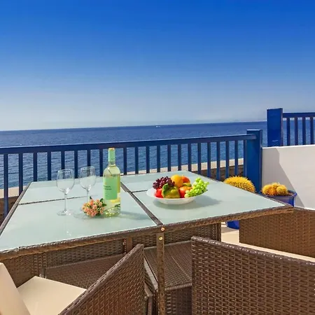 Casa Amanda Puerto Calero